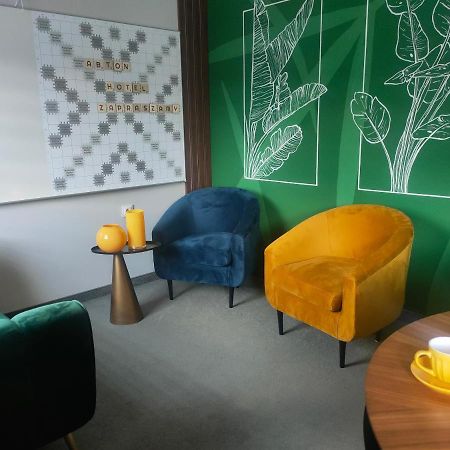 Abton Hotel Лодзь Экстерьер фото