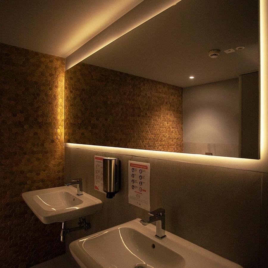 Abton Hotel Лодзь Экстерьер фото